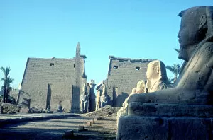 Ancient Egyptian Architecture Gallery: Temple sacred to Amun Mut & Khons (Khonsu), Luxor, Egypt