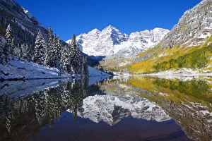 Towering Gallery: USA, Colorado, Early Snow; Near Aspen, Landscape Of Maroon Lake And Maroon Bells In Distance