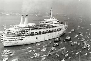 Liner Collection: The P&O cruise ship Canberra returns to Southampton water after service as a troopship