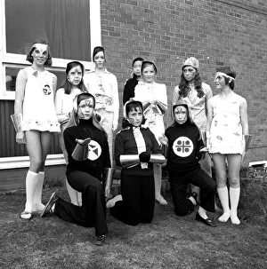 Heatons hotsell fancy dress